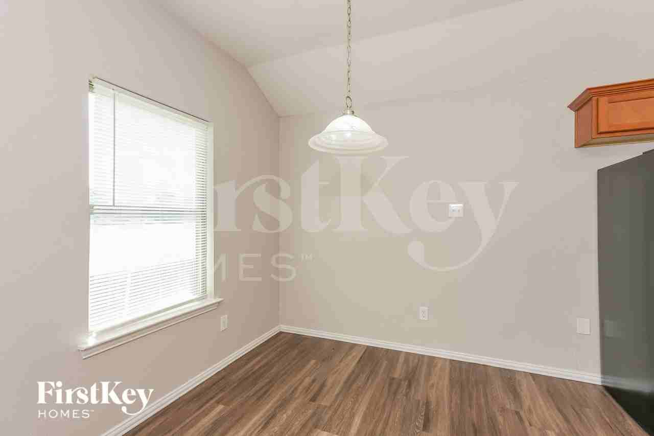 960 Ranch Rd - Photo 6 of 20