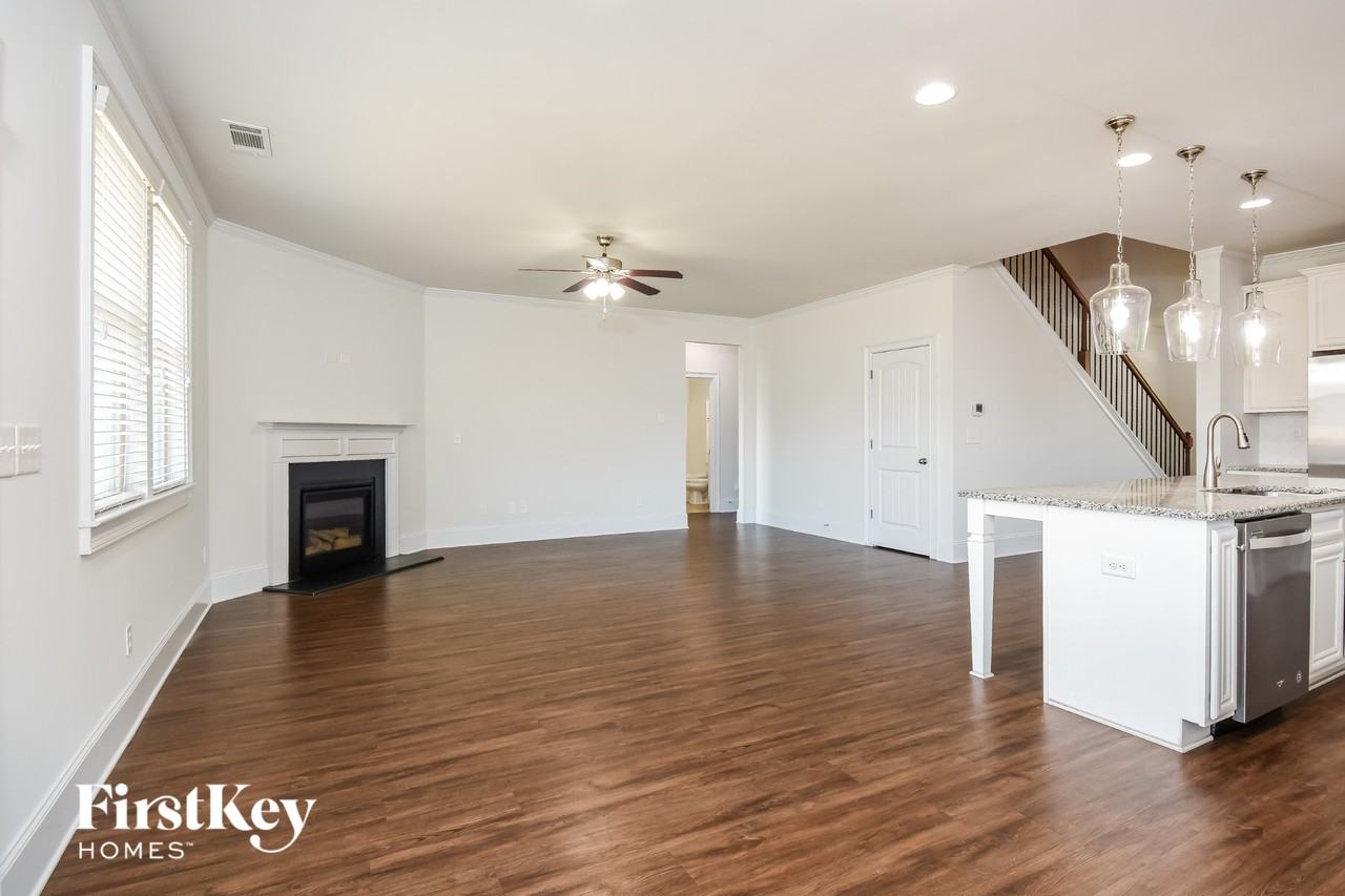 252 Fox Knoll Trl - Photo 3 of 15