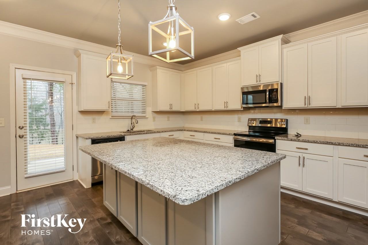 241 Braselton Farms Dr - Photo 6 of 16