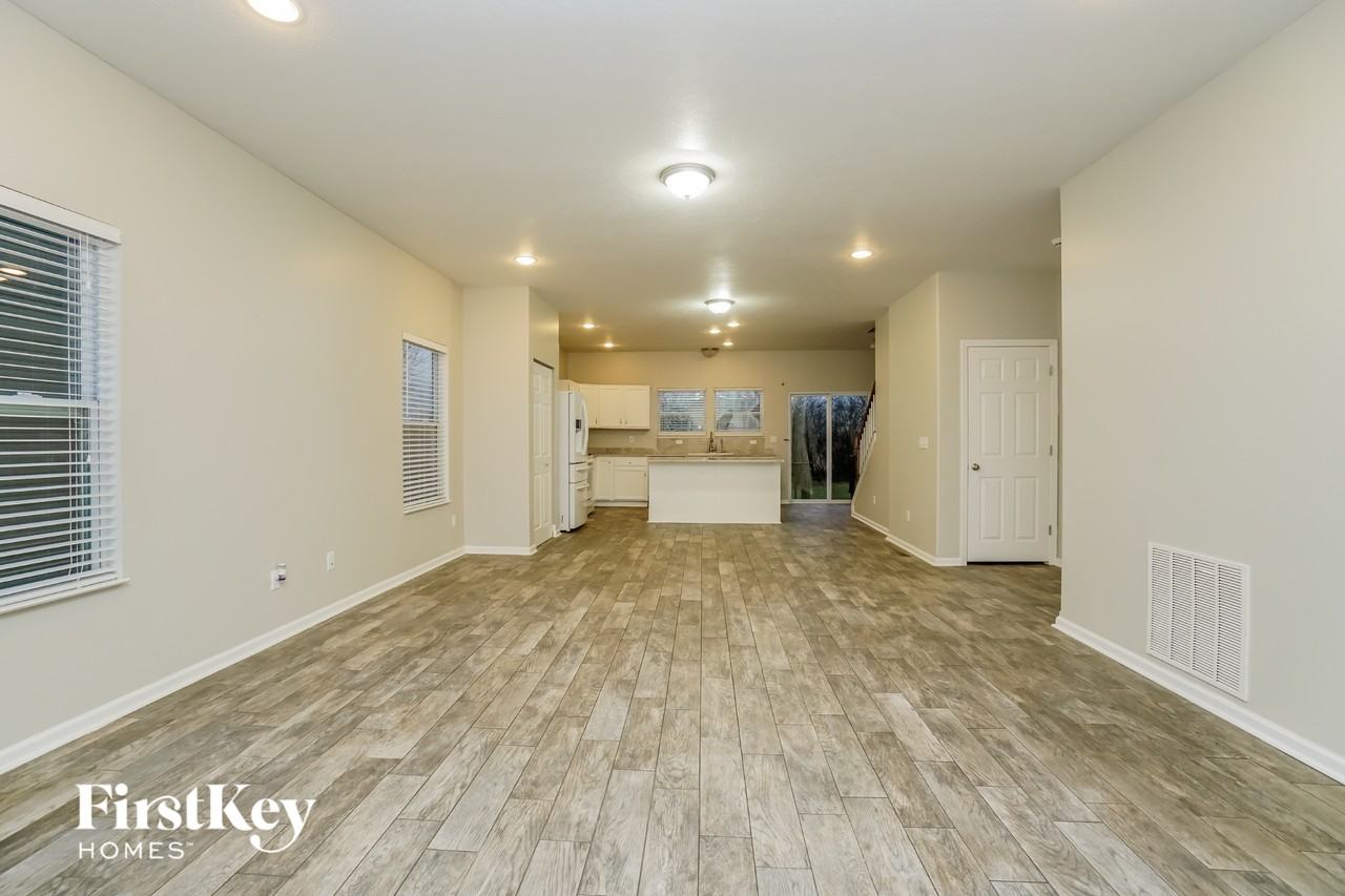 6309 Greenhaven Ave - Photo 5 of 15