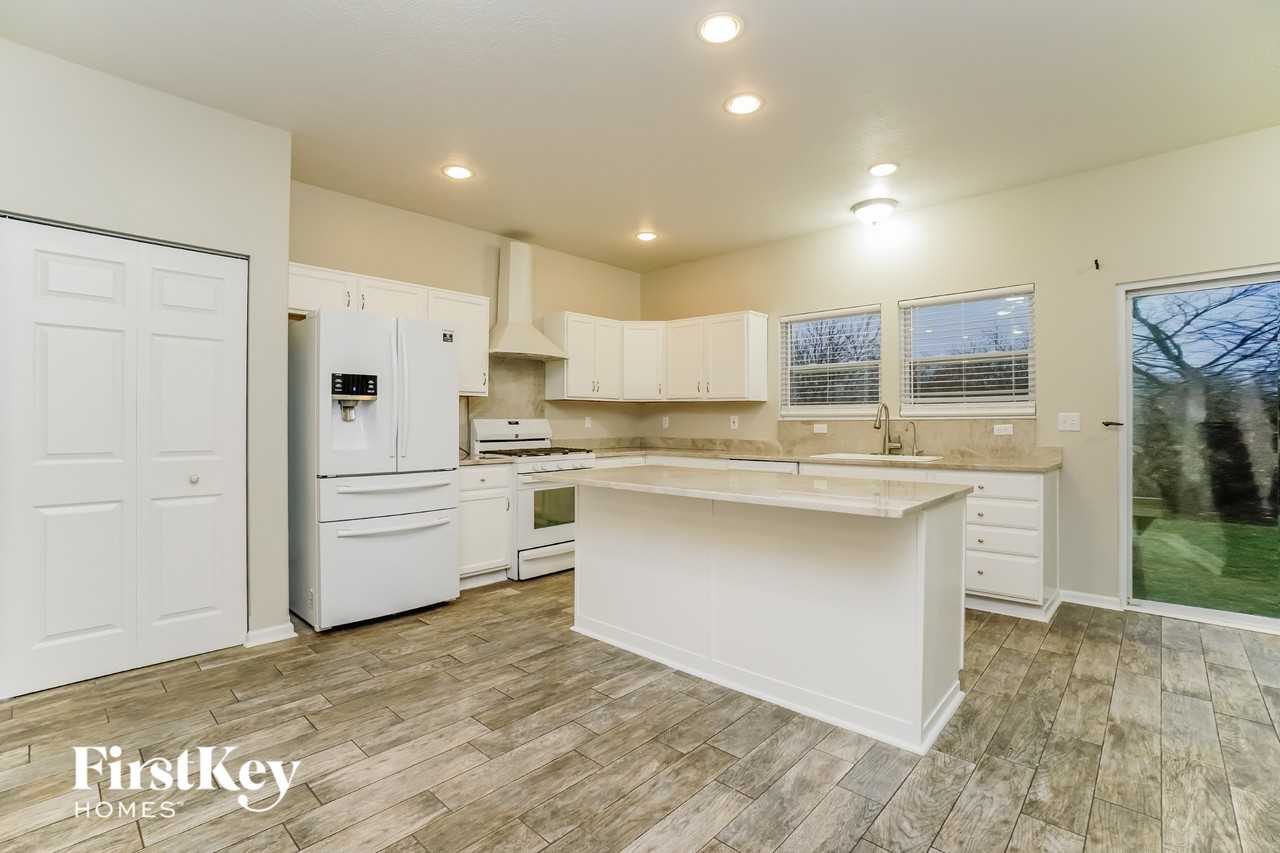 6309 Greenhaven Ave - Photo 7 of 15