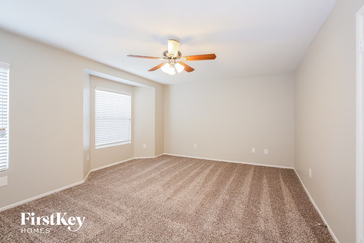 3437 Booth St - Photo 7 of 15