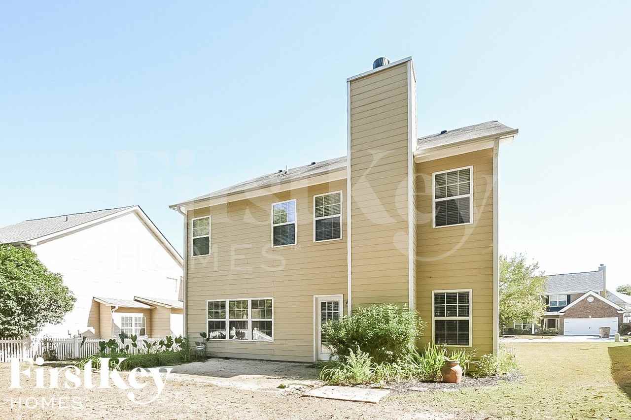 7023 Grand Hickory Dr - Photo 2 of 2