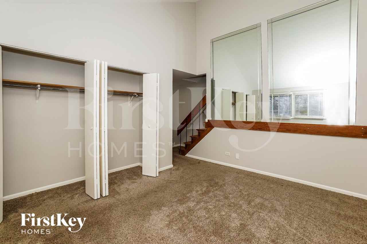 3317 Fountainbleau Dr - Photo 6 of 16