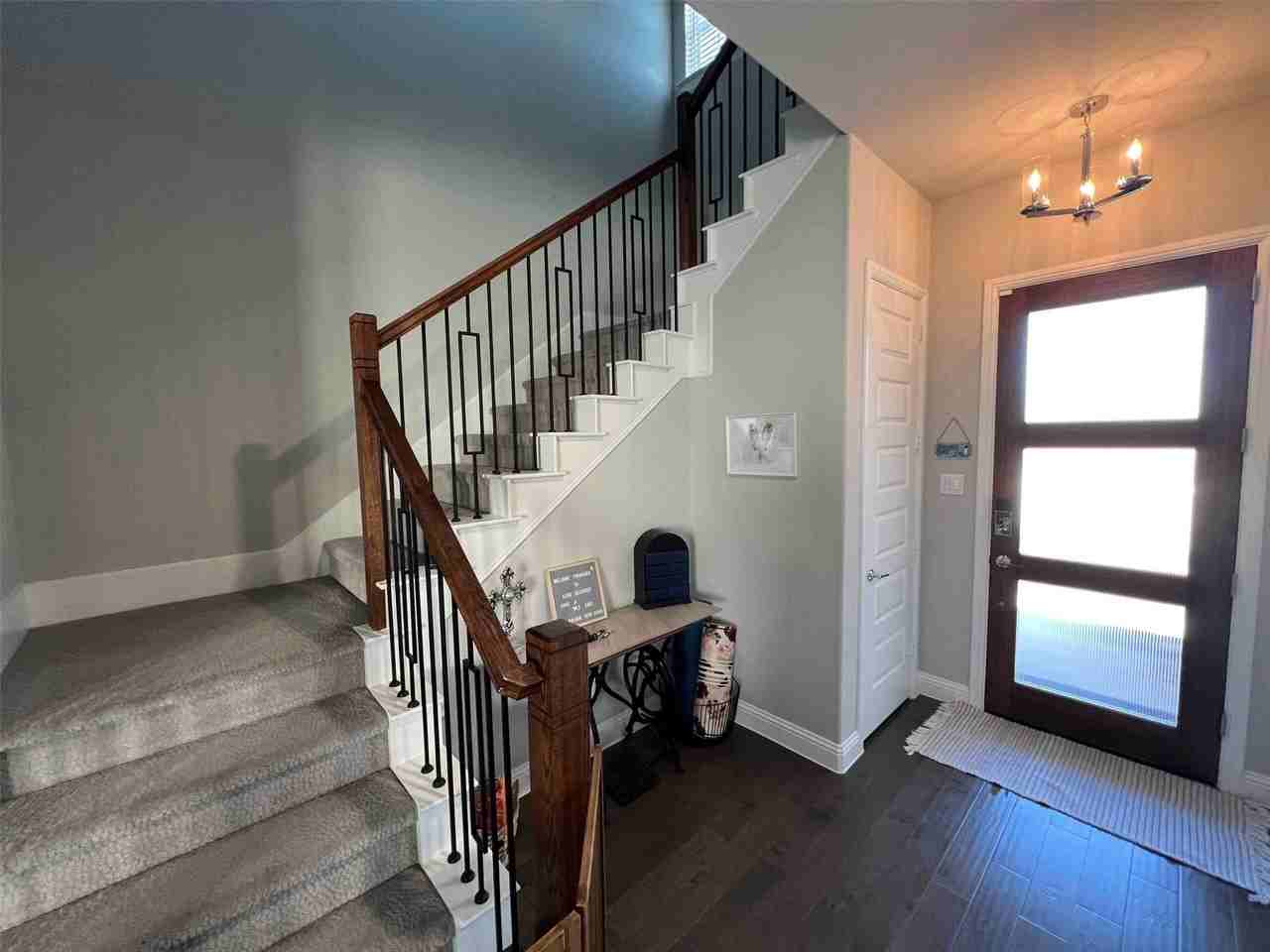 4265 Sechrist Dr - Photo 3 of 17