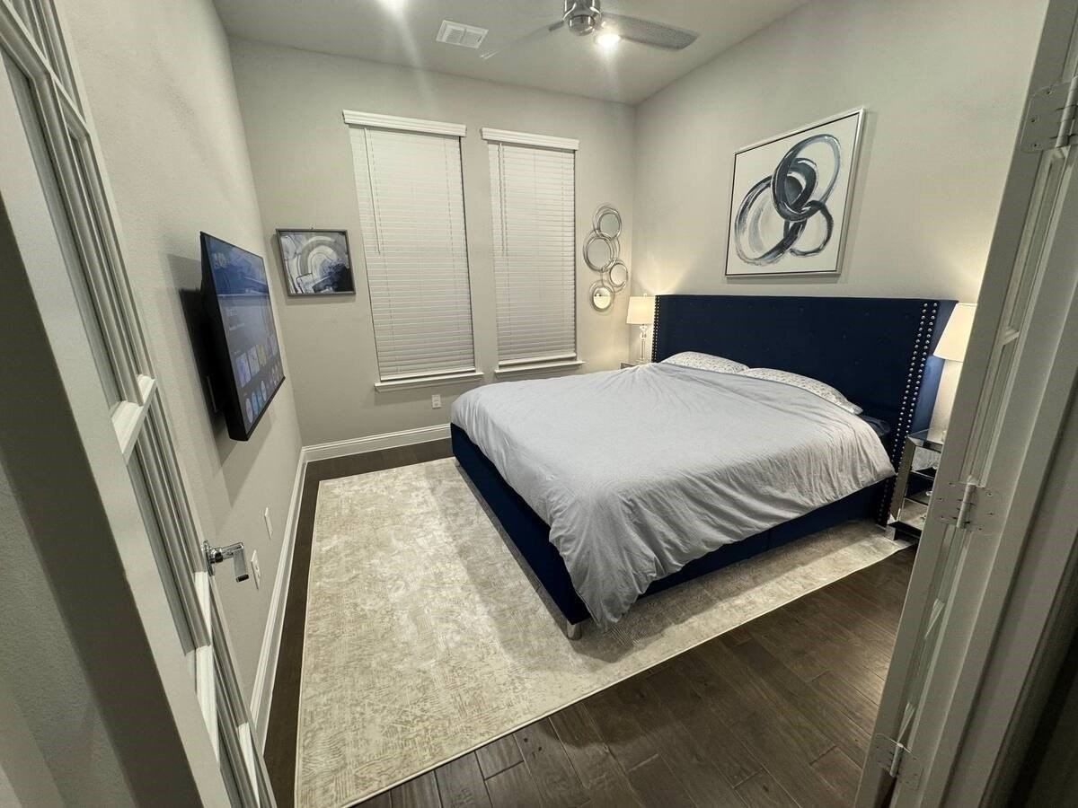 4265 Sechrist Dr - Photo 4 of 17