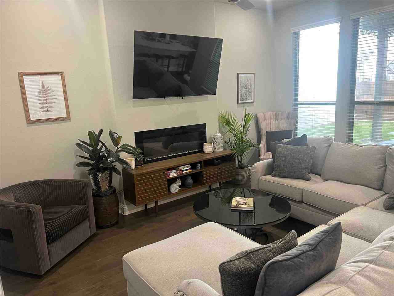 4265 Sechrist Dr - Photo 6 of 17
