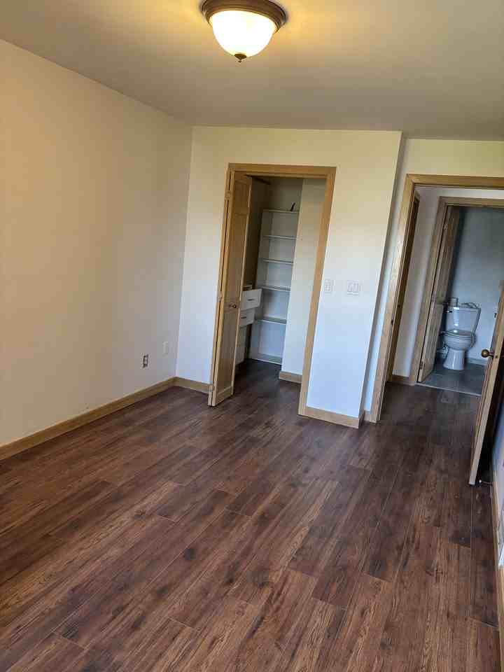 1909 Broadway E #1905 - Photo 7 of 16
