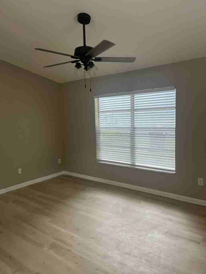 2603 S Brown Ave #2 - Photo 6 of 12