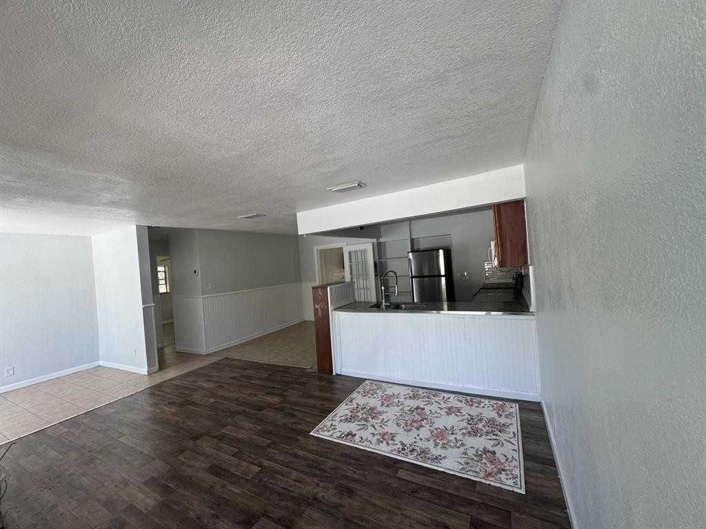 6101 Ne 4th Ave #NA - Photo 2 of 8