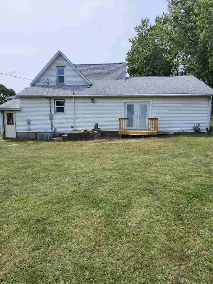 206 Mcmartin St #NA - Photo 3 of 7