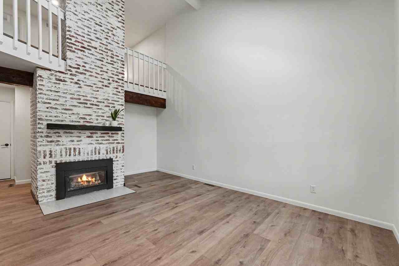 9960 Grove St #C - Photo 6 of 28