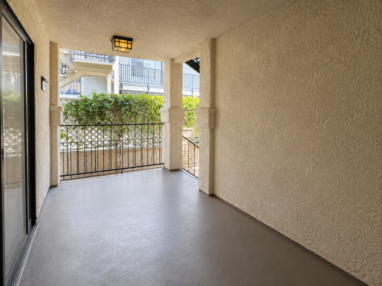 625 E Palm Ave #104 - Photo 2 of 17