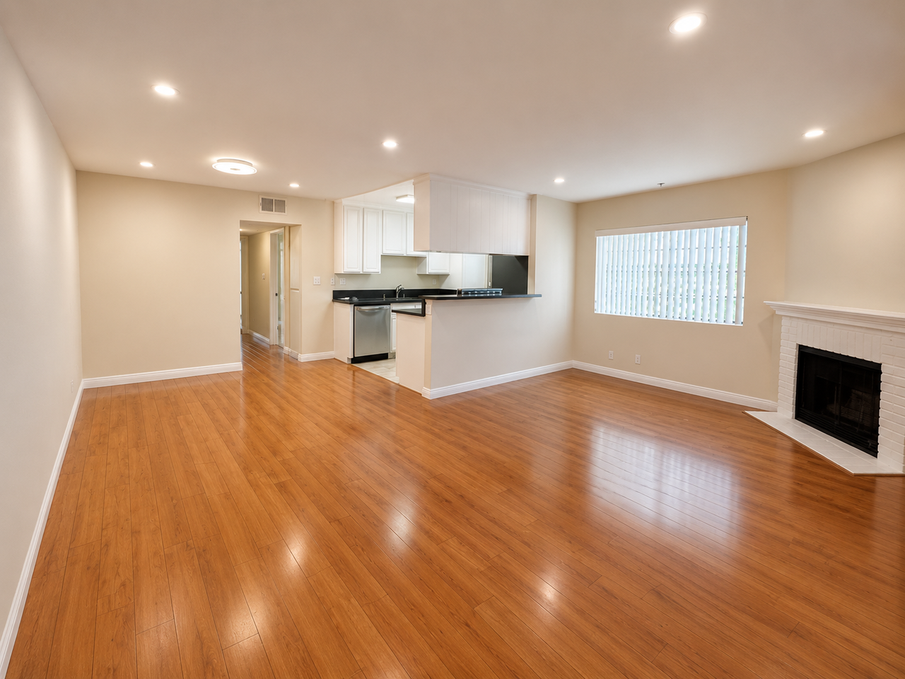 625 E Palm Ave #104 - Photo 5 of 17