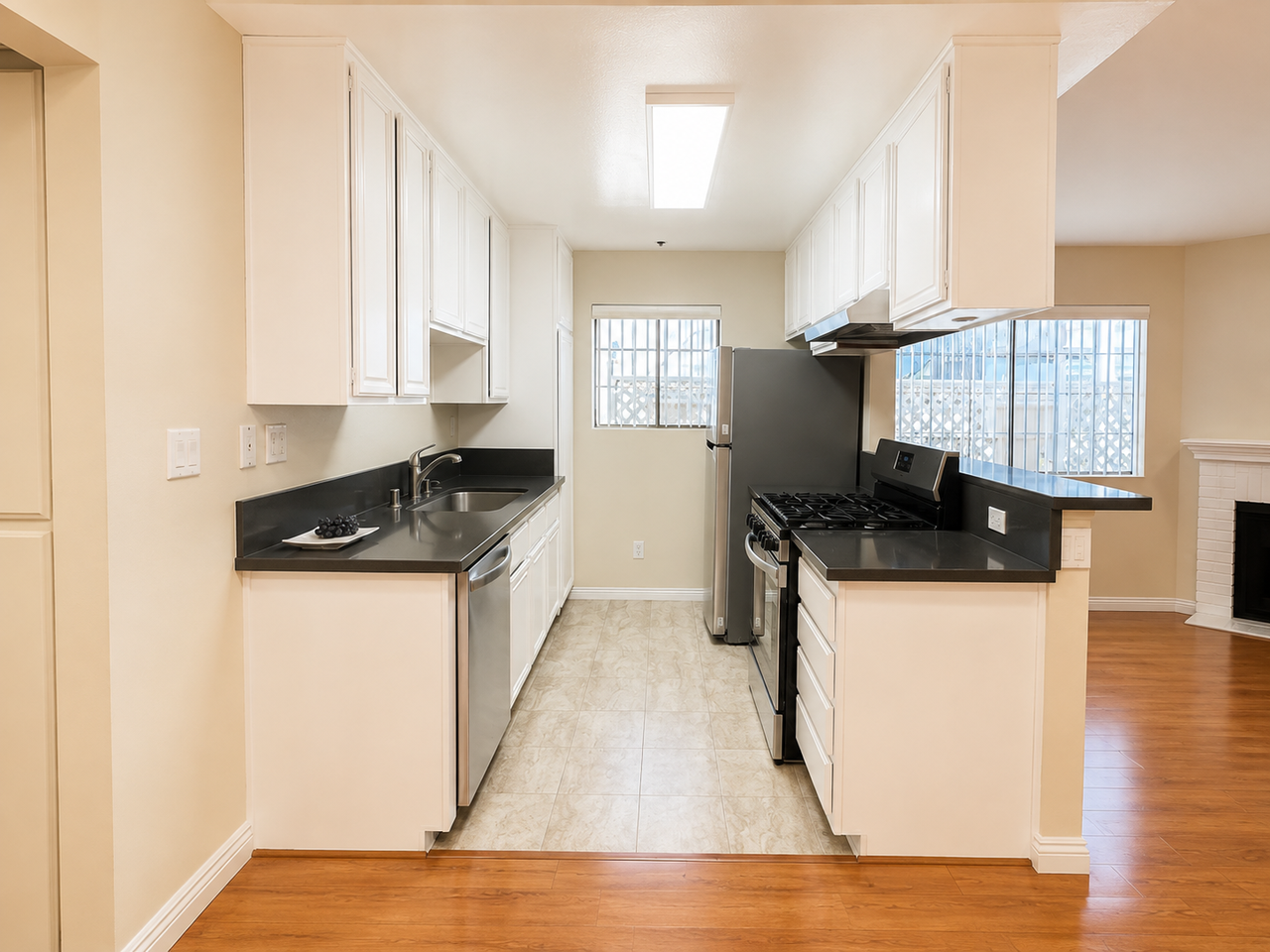 625 E Palm Ave #104 - Photo 6 of 17