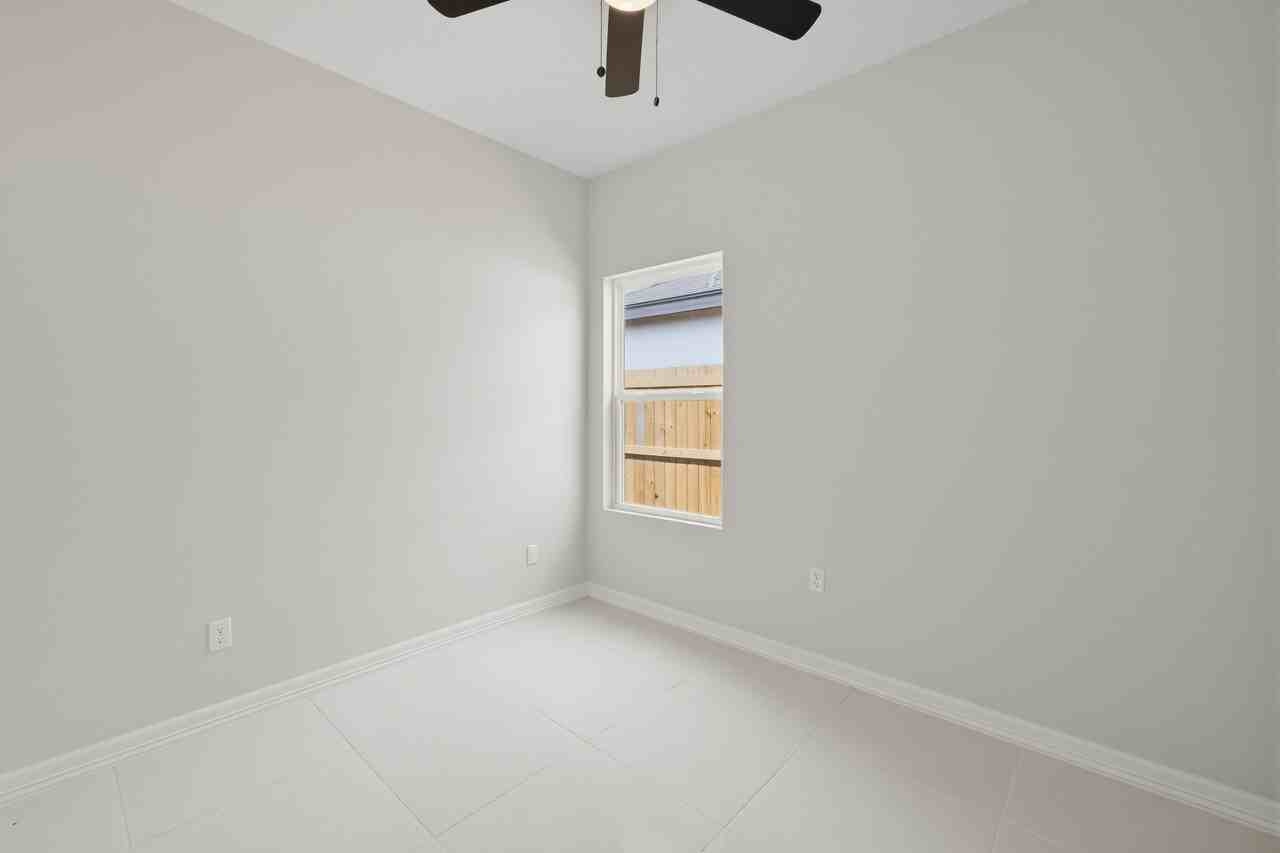4225 Heron Ave #16 - Photo 6 of 16