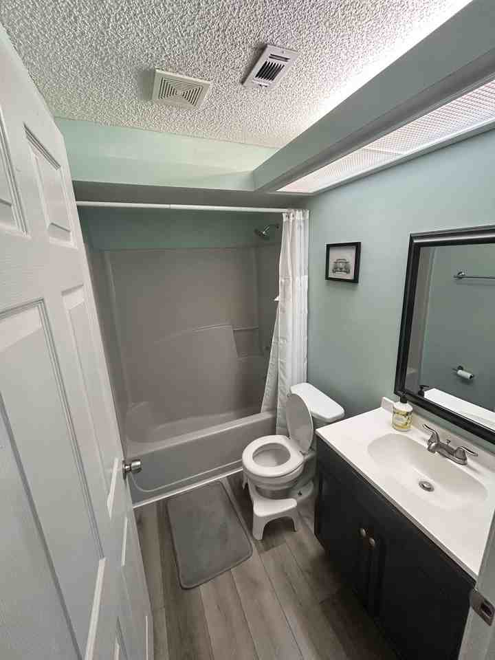 1121 Hibiscus St #1121 - Photo 5 of 8