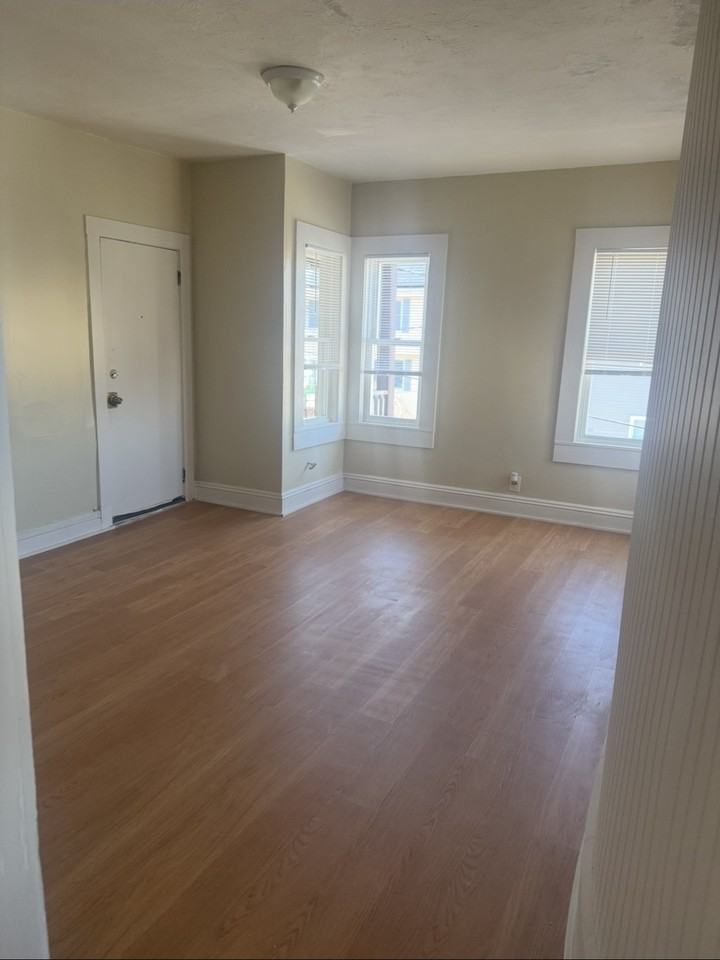 136 Lonsdale St #2W - Photo 7 of 7