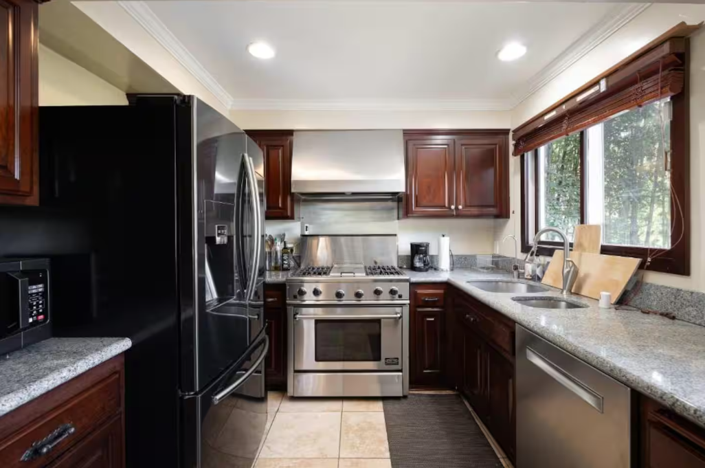 631 W Pennsylvania Ave #NA - Photo 6 of 20