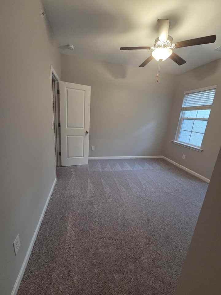 575 Duval Dr #1 - Photo 7 of 8