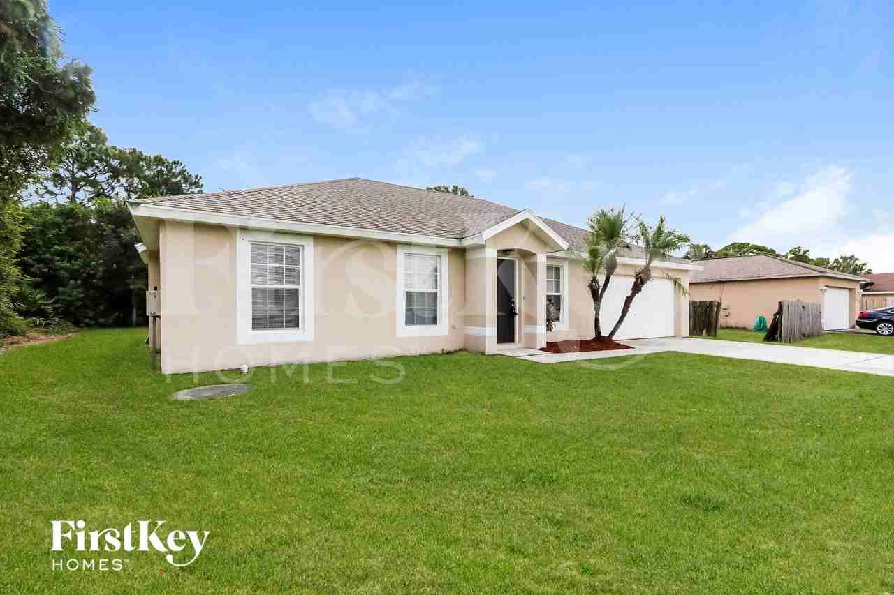 1062 Sw Longfellow Rd