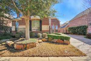 featured image of 4804 Lofty Ln