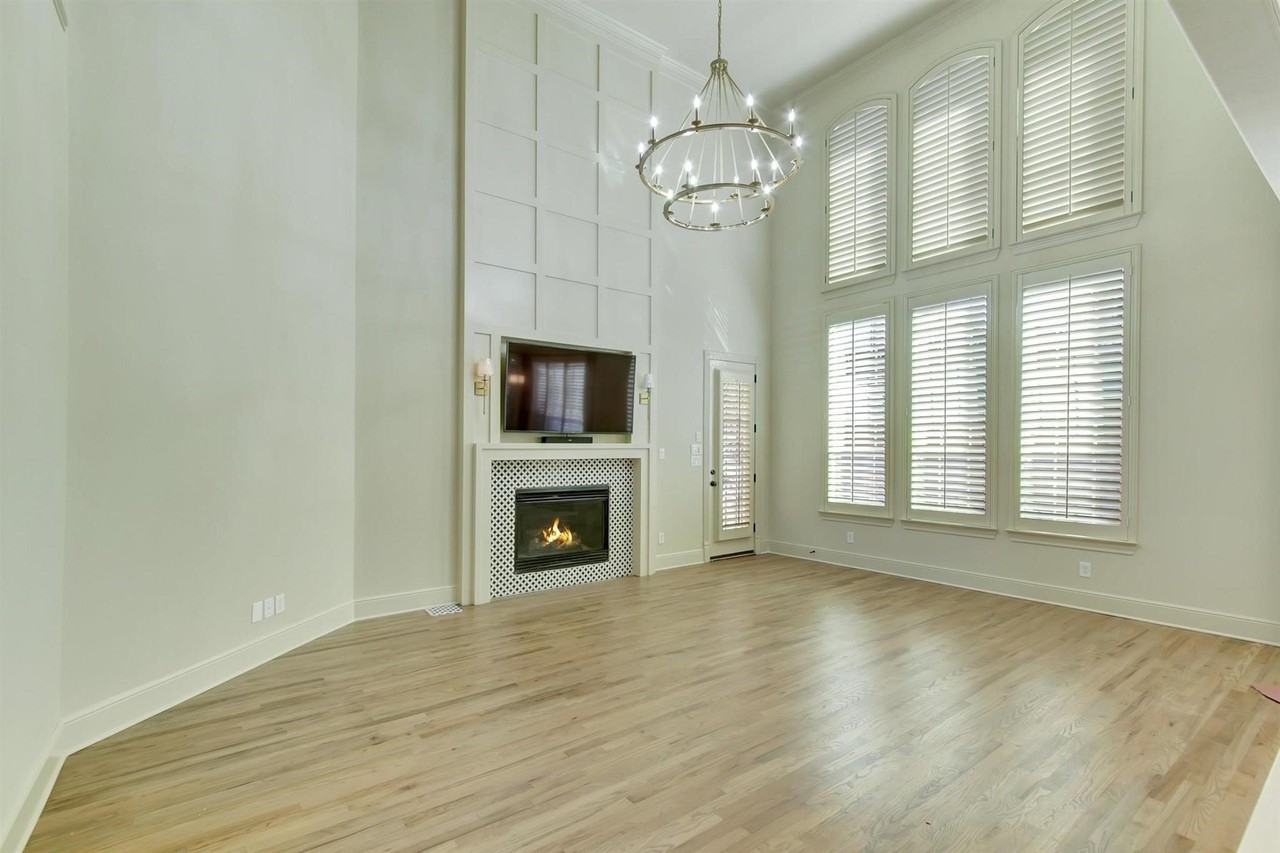 4804 Lofty Ln - Photo 4 of 22
