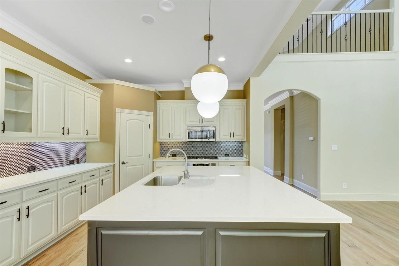 4804 Lofty Ln - Photo 6 of 22