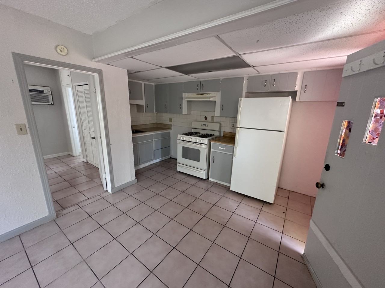 221 Condict Dr #2 - Photo 2 of 11