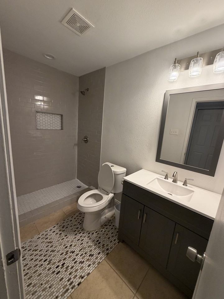 3208 Chalmette Ct #NA - Photo 3 of 12