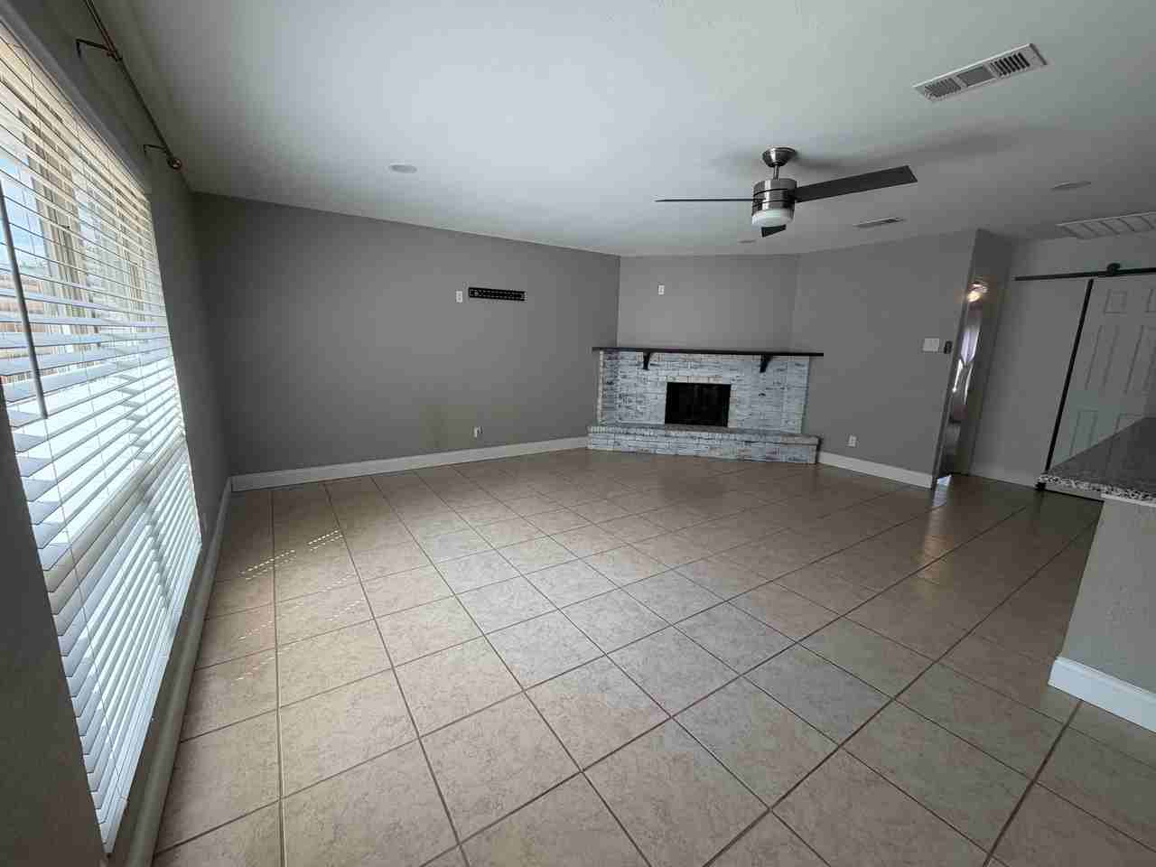 3208 Chalmette Ct #NA - Photo 4 of 12
