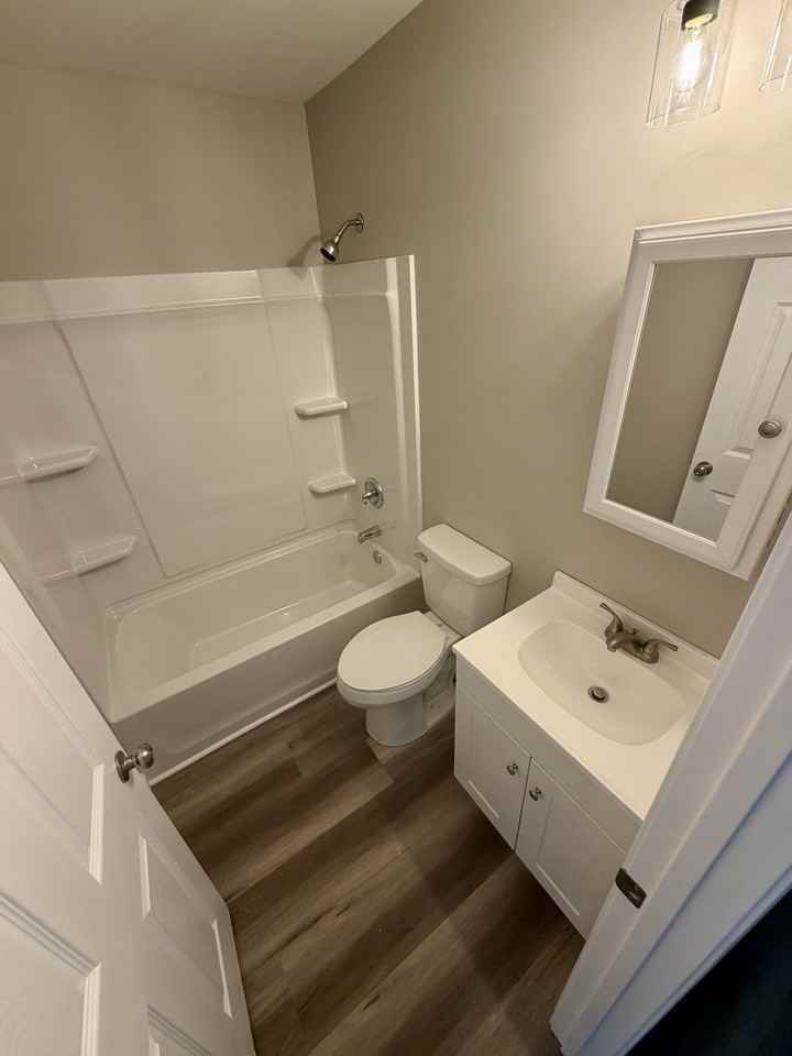1232 E Sycamore St #1232 - Photo 6 of 9