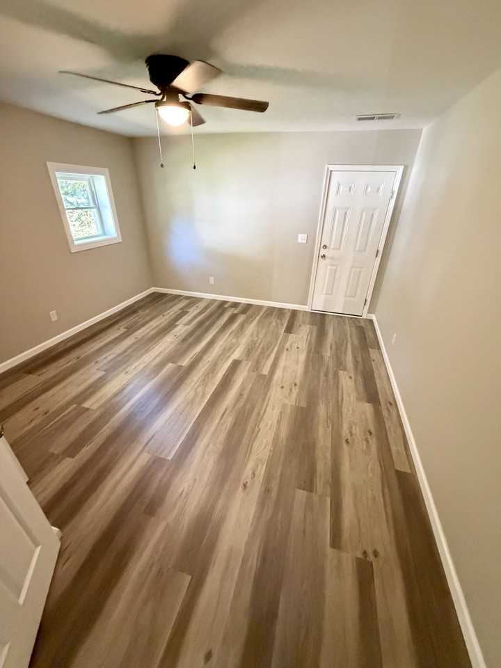 1232 E Sycamore St #1232 - Photo 7 of 9