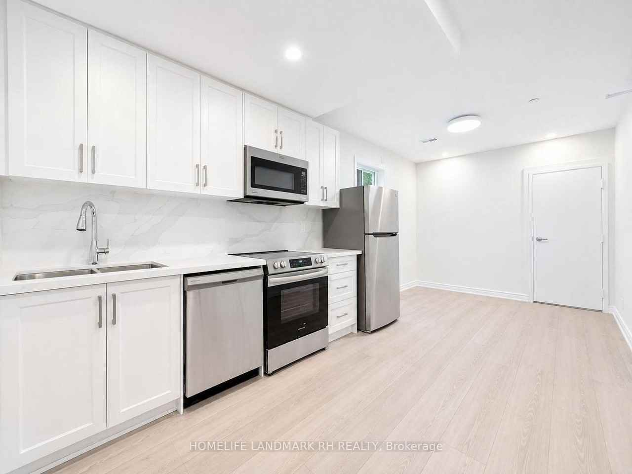 414 Dundas Street West #201A - Photo 5 of 13