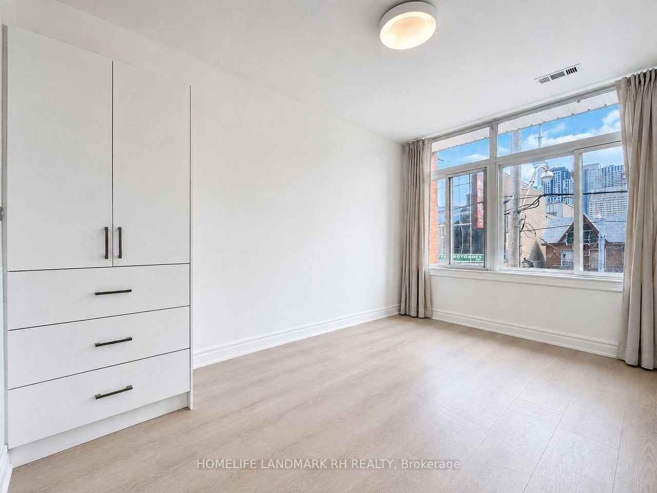 414 Dundas Street West #201A - Photo 6 of 13