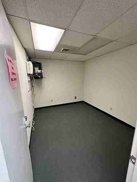 S Lynnhaven Dr #1 - Photo 6 of 31