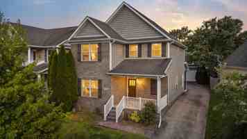 featured image of 2212 Pokeberry Park #1