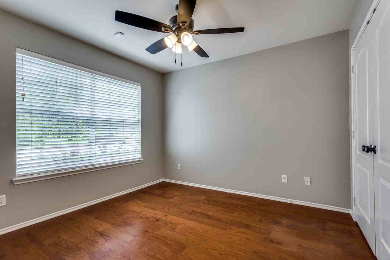 3129 Lubbock Ave #3129 - Photo 5 of 13
