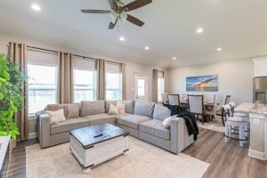 featured image of 328 Evening Shade Ln
