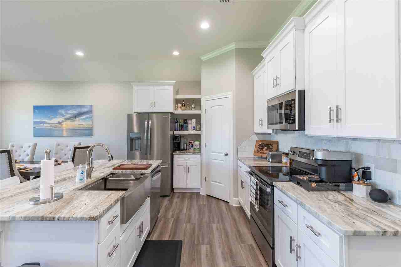 328 Evening Shade Ln - Photo 4 of 34