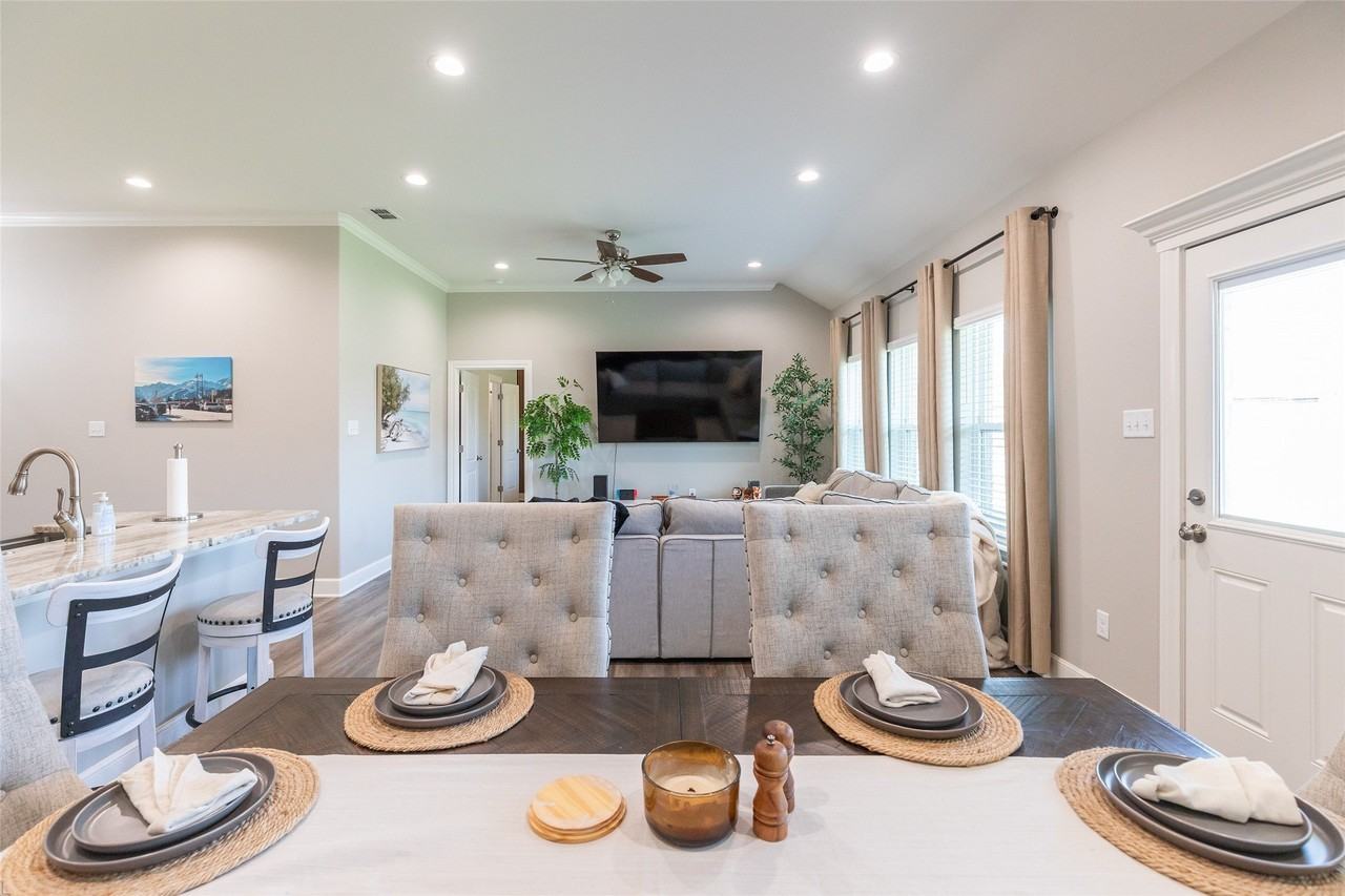 328 Evening Shade Ln - Photo 6 of 34