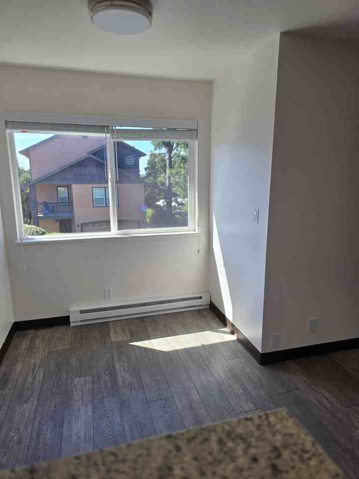 2183 2183 NW Mast PlaceApt. D #2183D - Photo 4 of 38