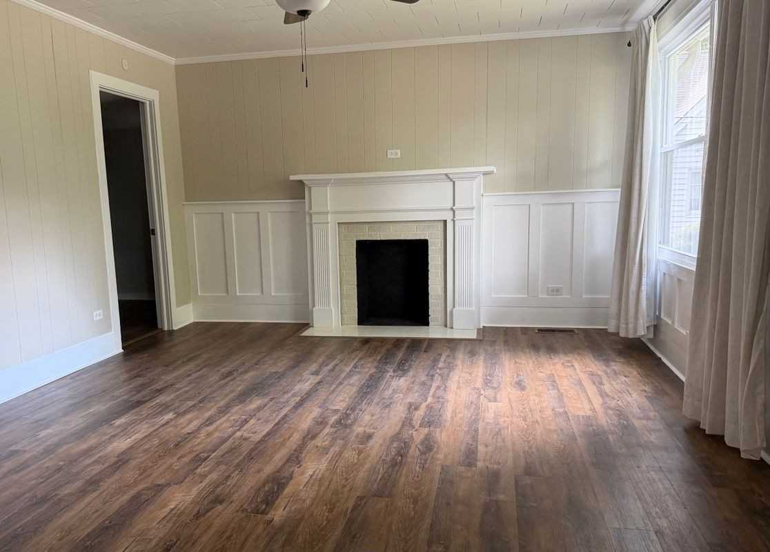 215 S Washington St - Photo 5 of 13