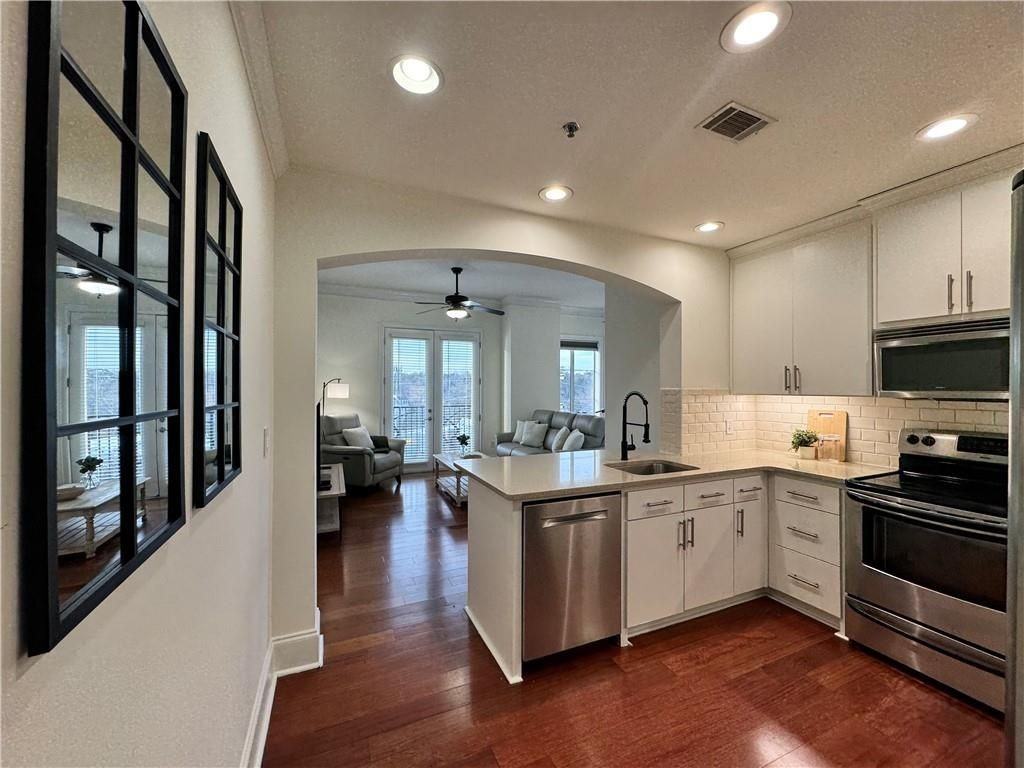 2277 Peachtree Rd Nw ##510 - Photo 4 of 32