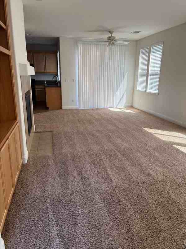 2561 Cottage Pointe Dr - Photo 2 of 10
