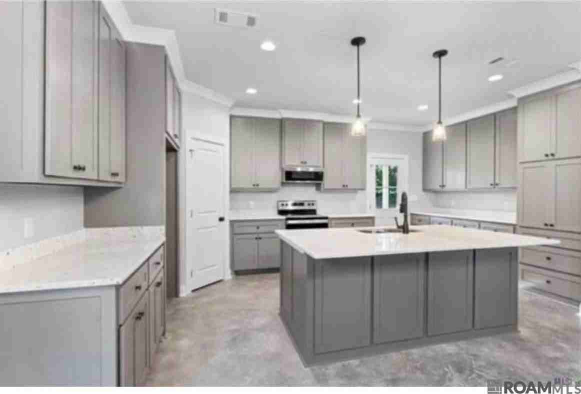 29537 Bloss Ave - Photo 4 of 14