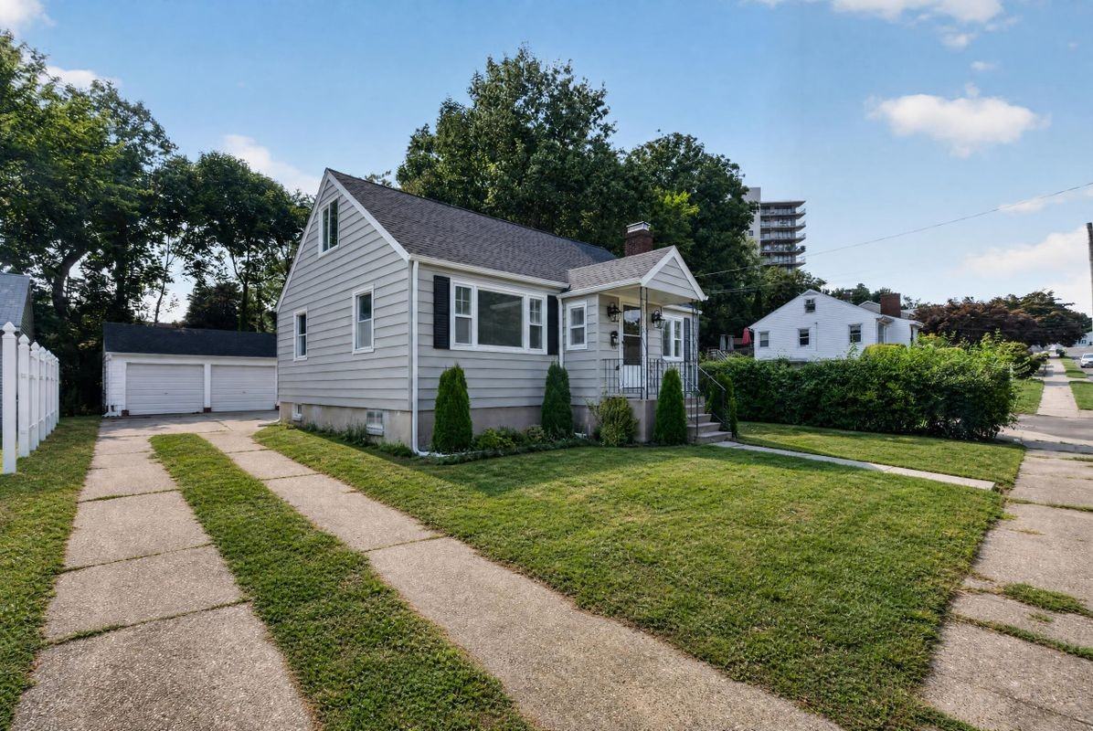 11 Stratfield Pl - Photo 2 of 21