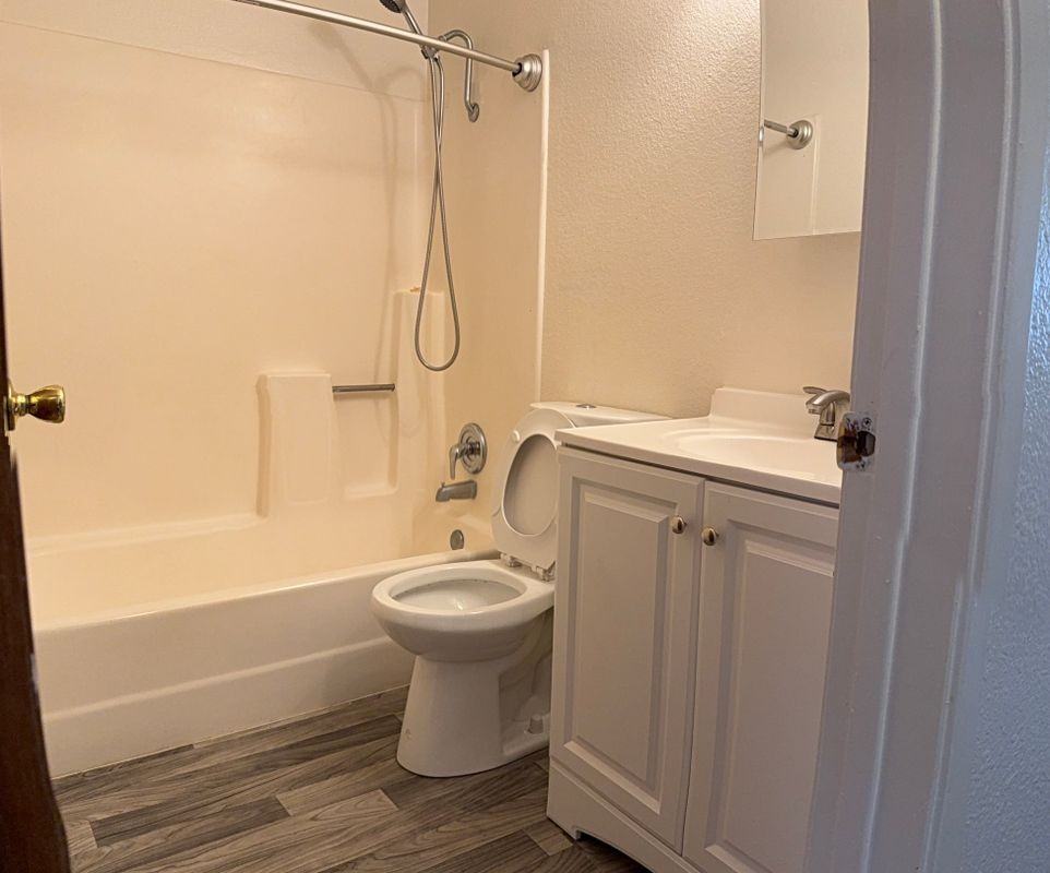 125 N Walnut Ave - Photo 6 of 6