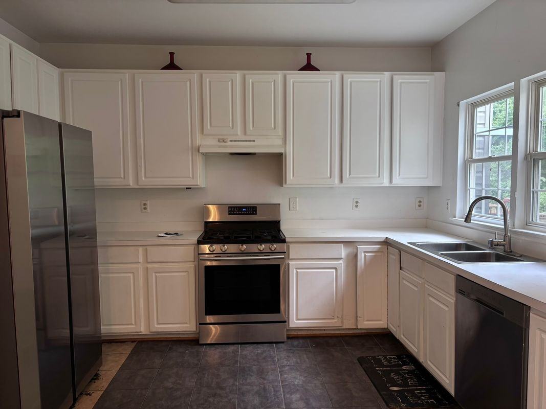12706 Marlton Center Dr - Photo 2 of 17