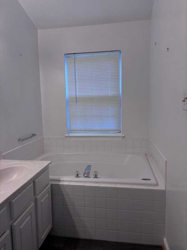 12706 Marlton Center Dr - Photo 3 of 17